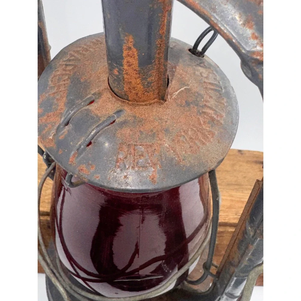 Vintage Dietz Monarch Lantern Red Fitzall Glass Globe New York USA 14 Inch